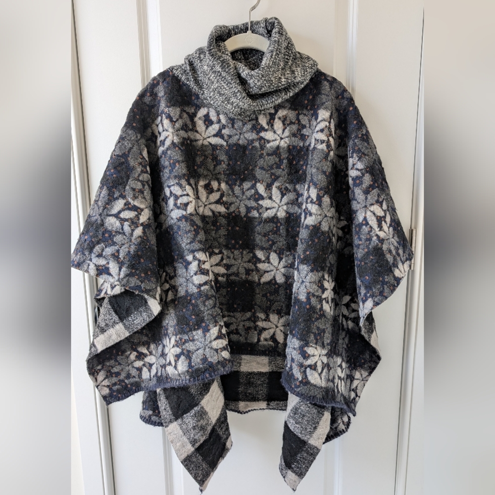 Anthropologie Wintertide Reversible Cowl Neck Poncho